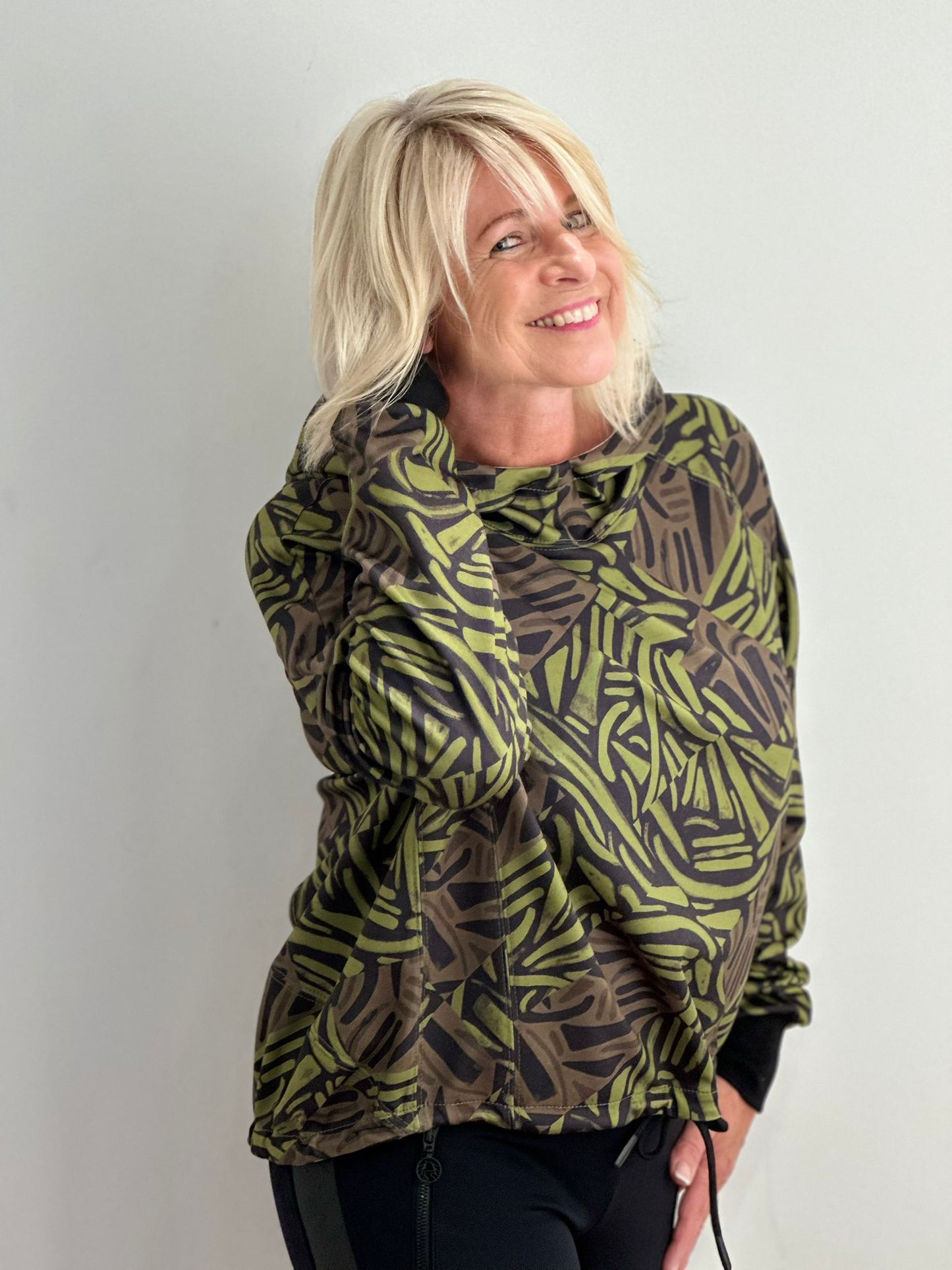 Margittes - Sweatshirt mit Muster, Oliv