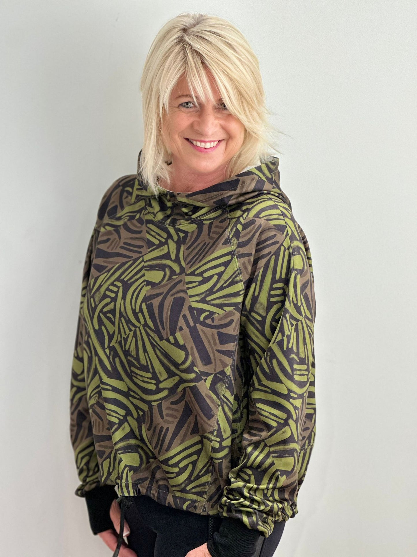Margittes - Sweatshirt mit Muster, Oliv