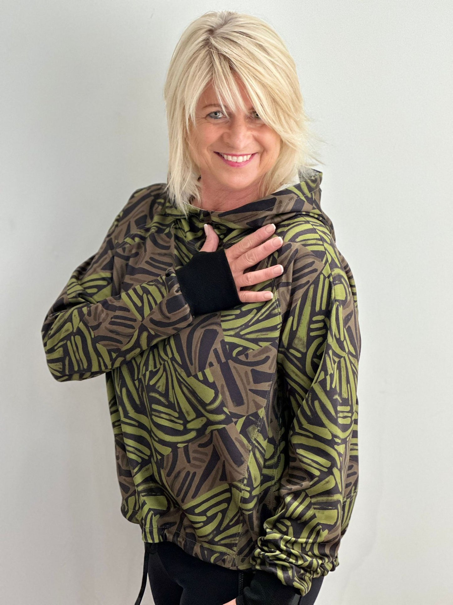 Margittes - Sweatshirt mit Muster, Oliv