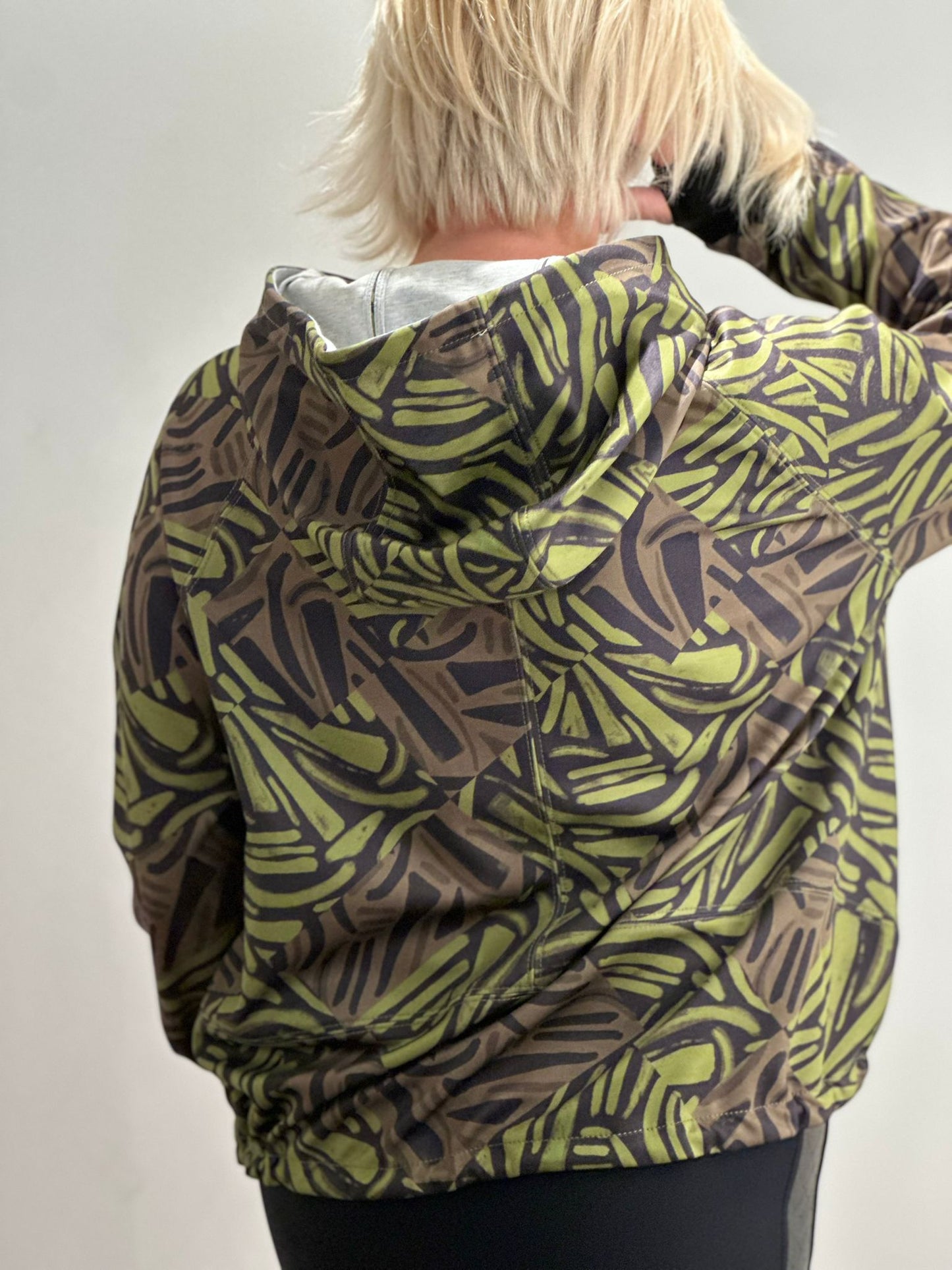Margittes - Sweatshirt mit Muster, Oliv