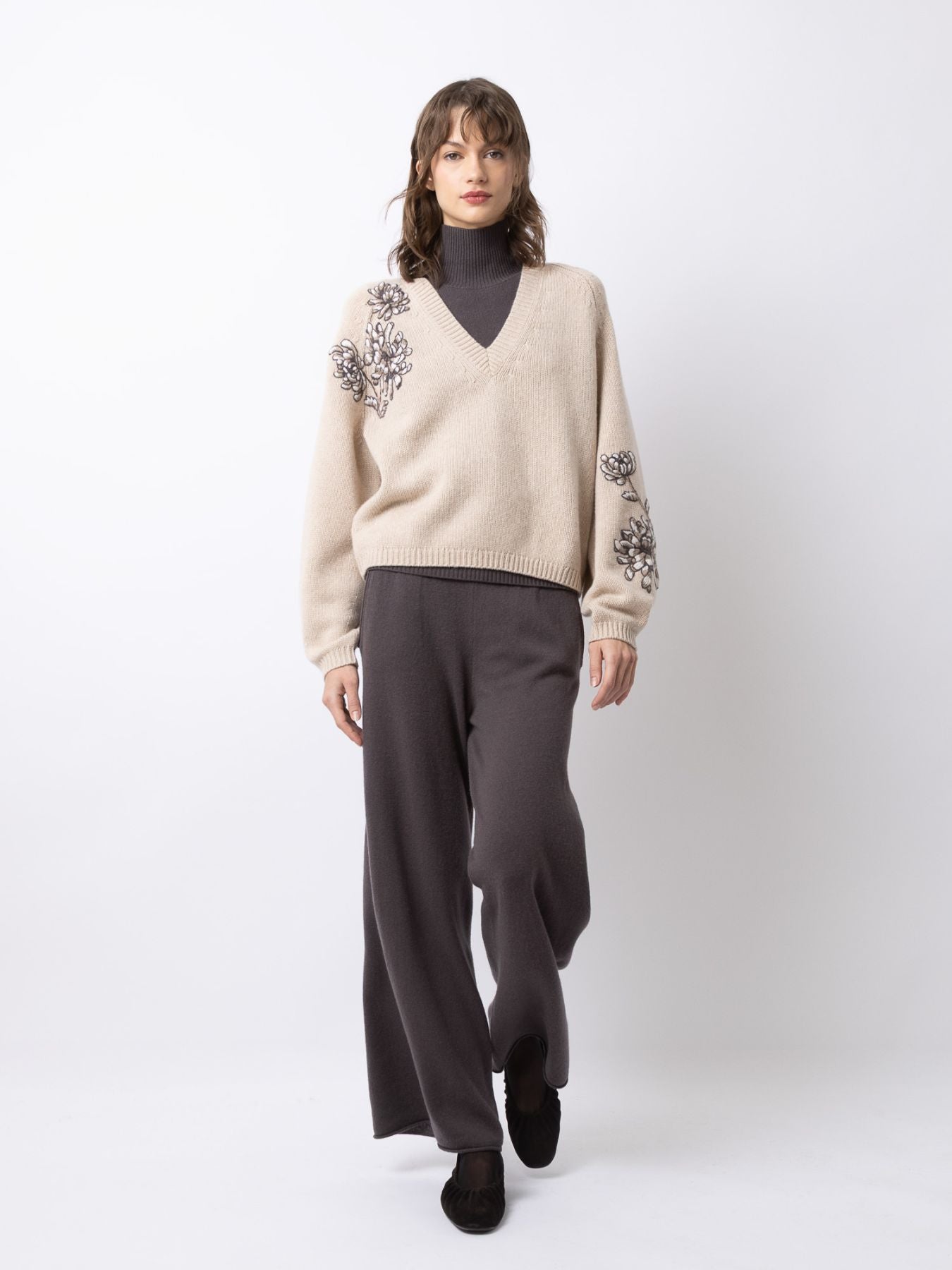 BESTICKTER V-PULLOVER