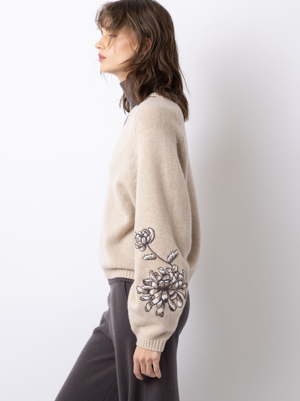 BESTICKTER V-PULLOVER