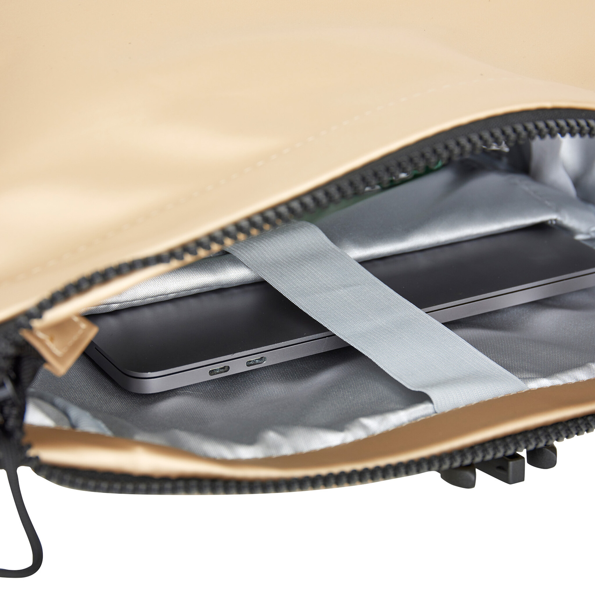 New Rebels - Rucksack Mart New York, Metallic Gold