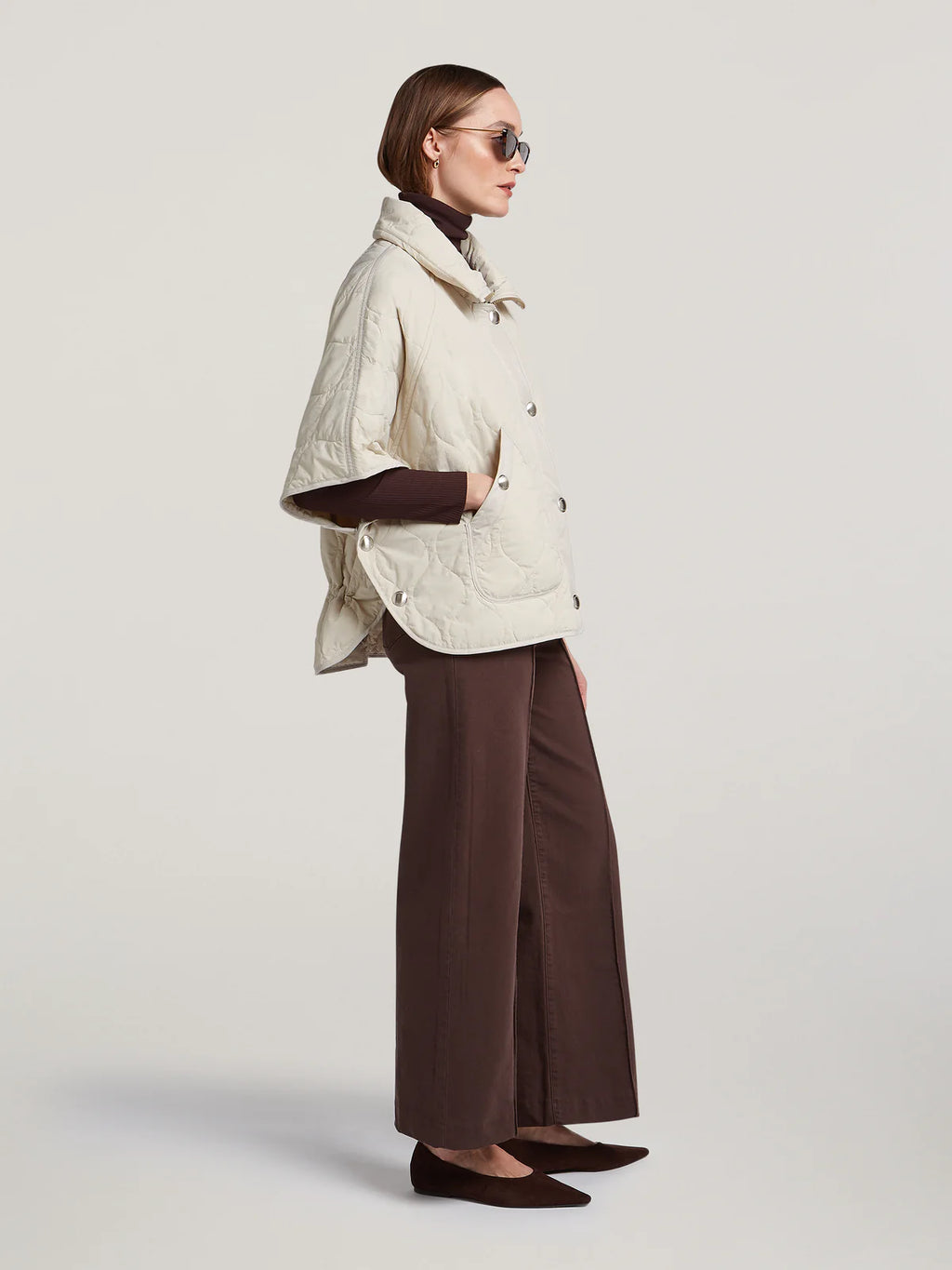 Nola cape
