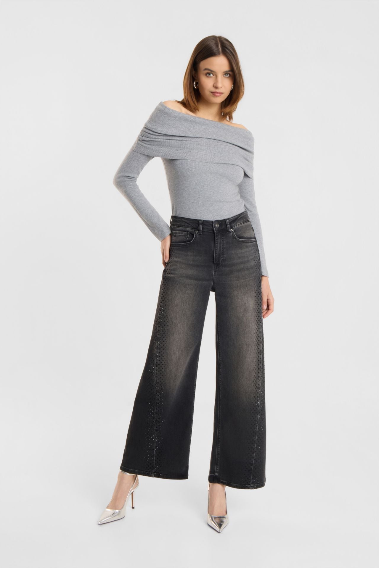 SVENTY CROP BLING